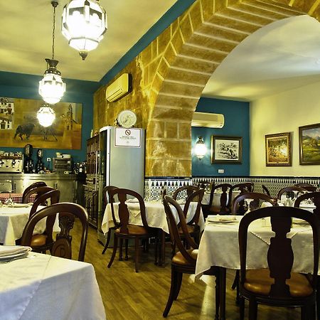 Hostal El Caballo Blanco Осуна Екстер'єр фото